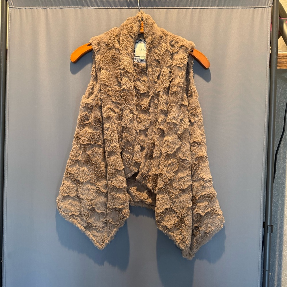 Elevenses Plush Brown Vest